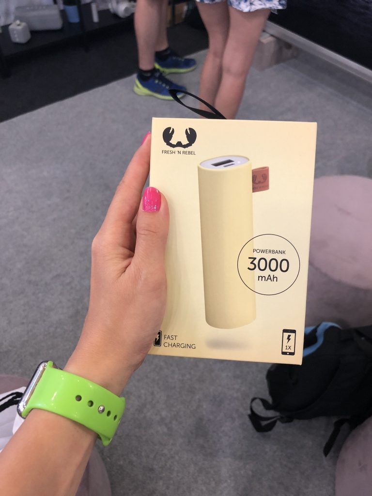 See Bloggers Power bank